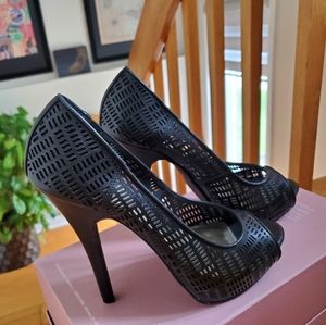 Nine West peep toe pumps